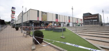 Via Sabadell, 48 hores després de la caiguda d'un plagó de formigó que ha caigut sobre un home, amb resultat de mort. Autor: D.Jiménez.