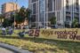 Un mural per commemorar el Dia de les Dones per la Pau i el Desarmament