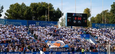 Foto de portada: arlequinats a la NCA. Autora: Dihör