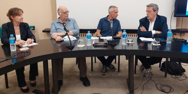 Naves (Gremi), Masip (Panathlon Club), Madaula (CIPO) i Casanovas (FUNDIT), presentant la trobada amb Farrés en representació del SBD Cercle d'Entitats. Autor: cedida. 