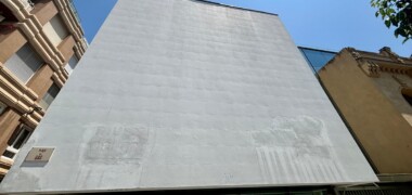 Foto portada: exterior de l'antic Museu del Gas, aquest dimarts. Autor: J.d..A.
