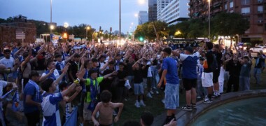 Foto portada: l'afició a la plaça de Catalunya. Autor: D.Jiménez.