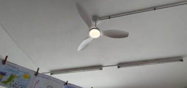 Foto de portada: Aula amb ventiladors. Ajuntament de Sabadell