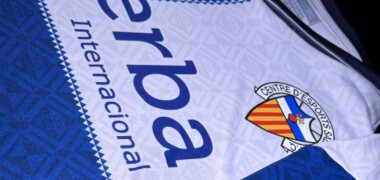 Foto de portada: La primera equipació del CE Sabadell d'aquesta temporada. @CESabadell, via X