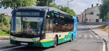 Foto de portada: un dels sis nous autobusos elèctrics. Autor: Albert P