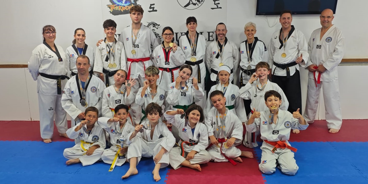 Foto de portada: l'equip de poomsae i parapoomsae del Su-Ba-Lee. Cedida
