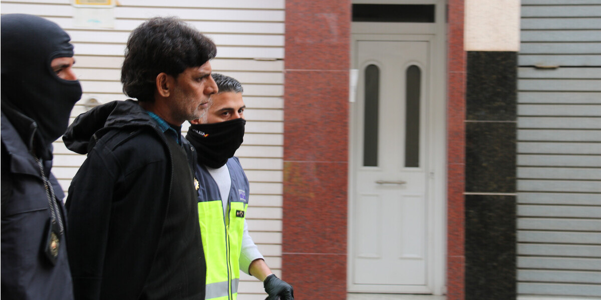 Detenció del pare de les germanes de Terrassa assassinades al Pakistan. Autor: ACN.