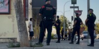 Dispositiu policial contra la multireincidència i les armes blanques a la sortida de l'estació de Rodalies Sabadell Sud, el 31 de juliol. Autor: @aj_sabadell via X.